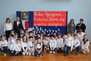 Uczniowie z Galewa uczcili Święto Niepodległości